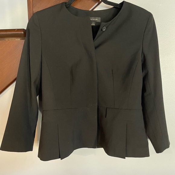 Ann Taylor peplum blazer black size 2 - Picture 1 of 3